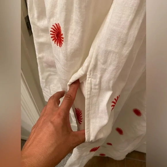 Free people White Dress with Red Floral Embroidery size XS oversized - Picture 3 of 10